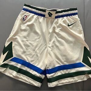 NWT Milwaukee Bucks Nike 2025/26 City Edition Remix Dri-FIT Swingman Shorts